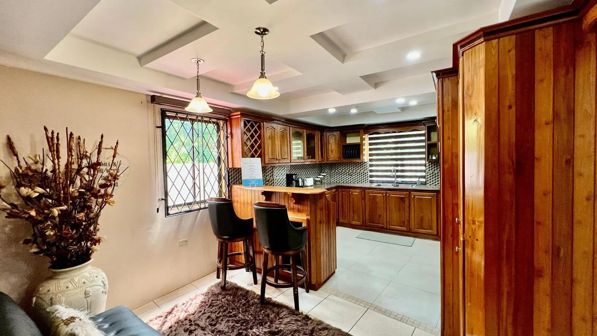 Pineridge Hideaway 1 Bedroom Apartment #1 Arouca