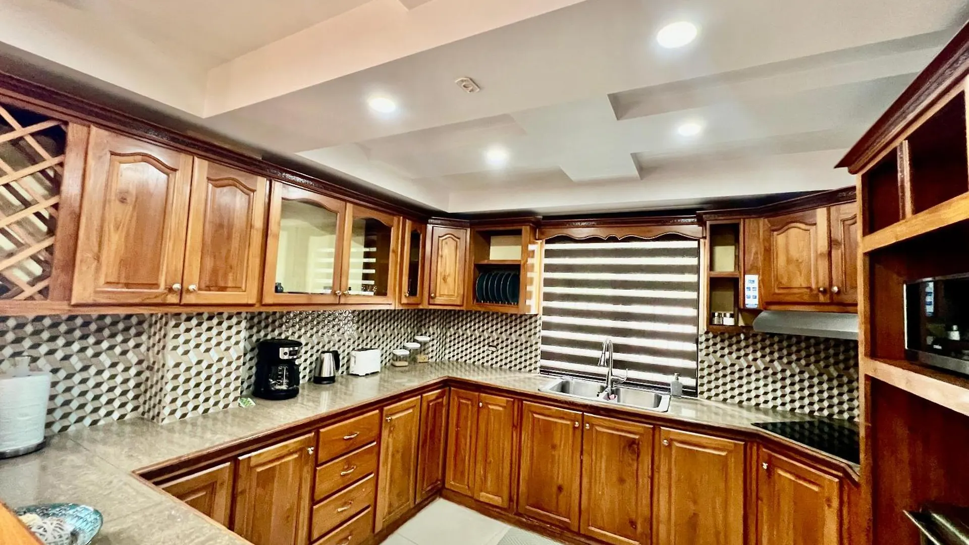 Pineridge Hideaway 1 Bedroom Apartment #1 Arouca